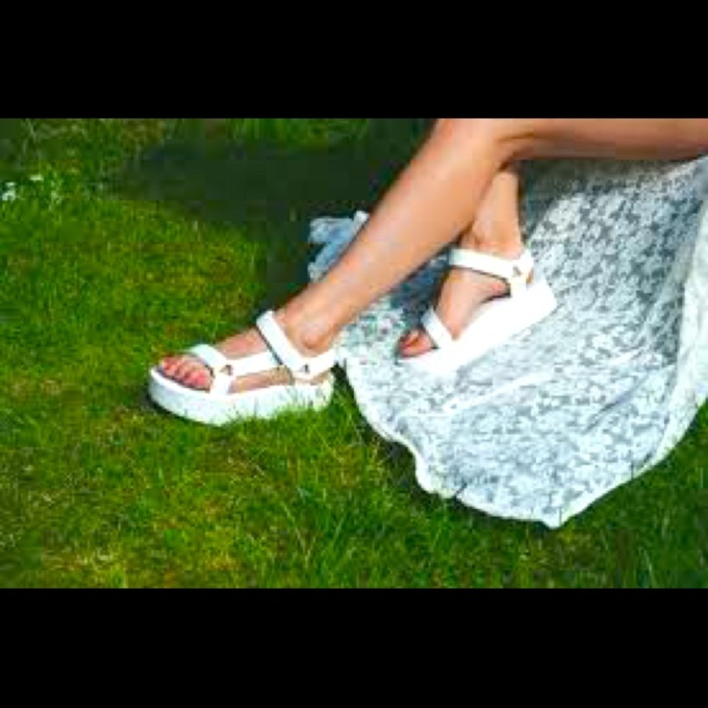 FLATFORM WHITE TEVA